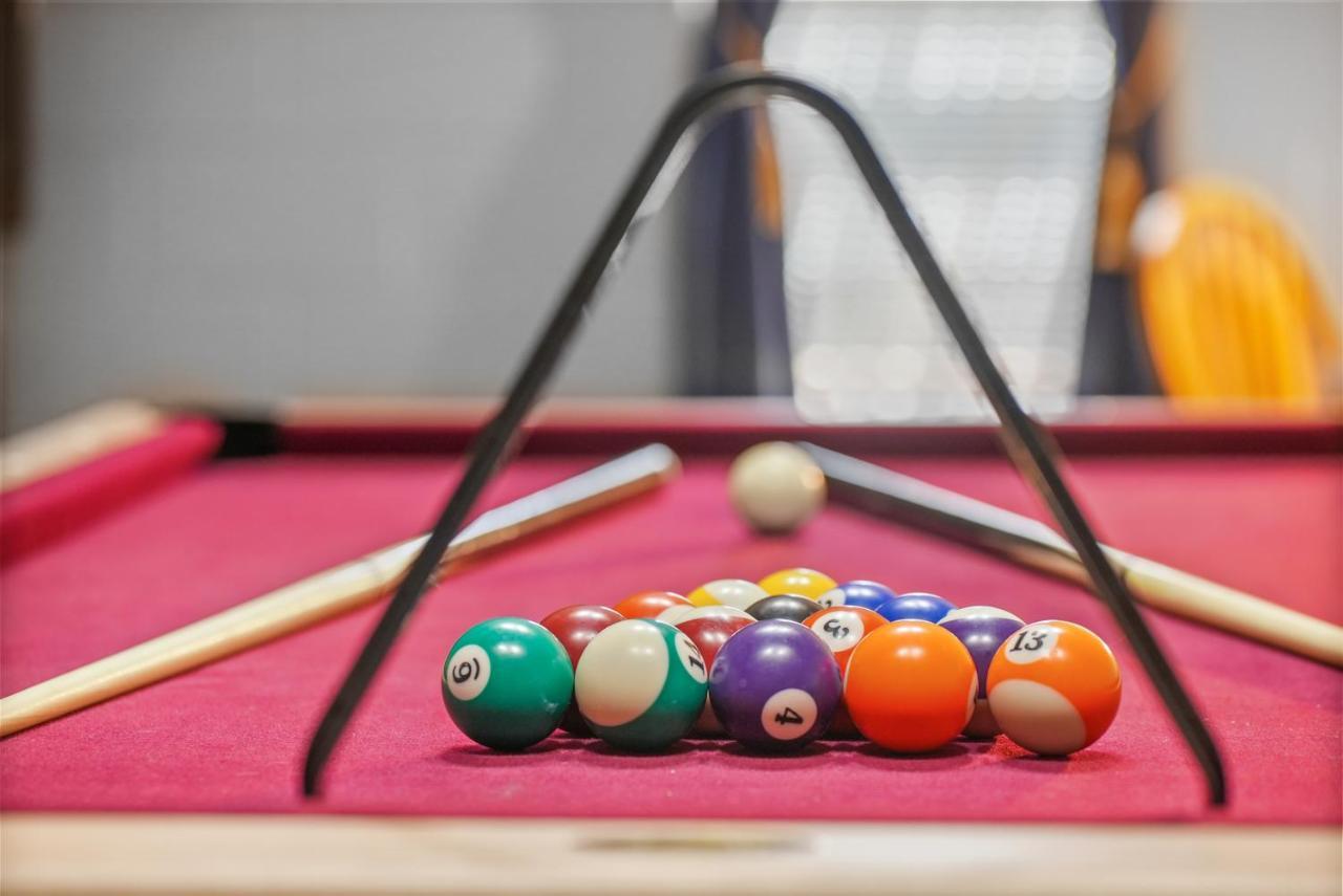 Long Lake Retreat- Hot Tub, Pool Table, Firepit Traverse City Extérieur photo